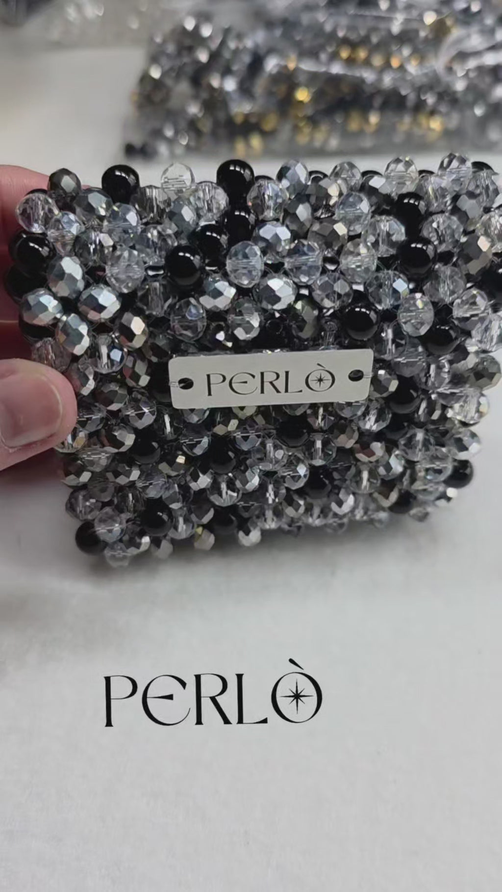 Porte monnaie / cartes perles de verre ou acryliques.