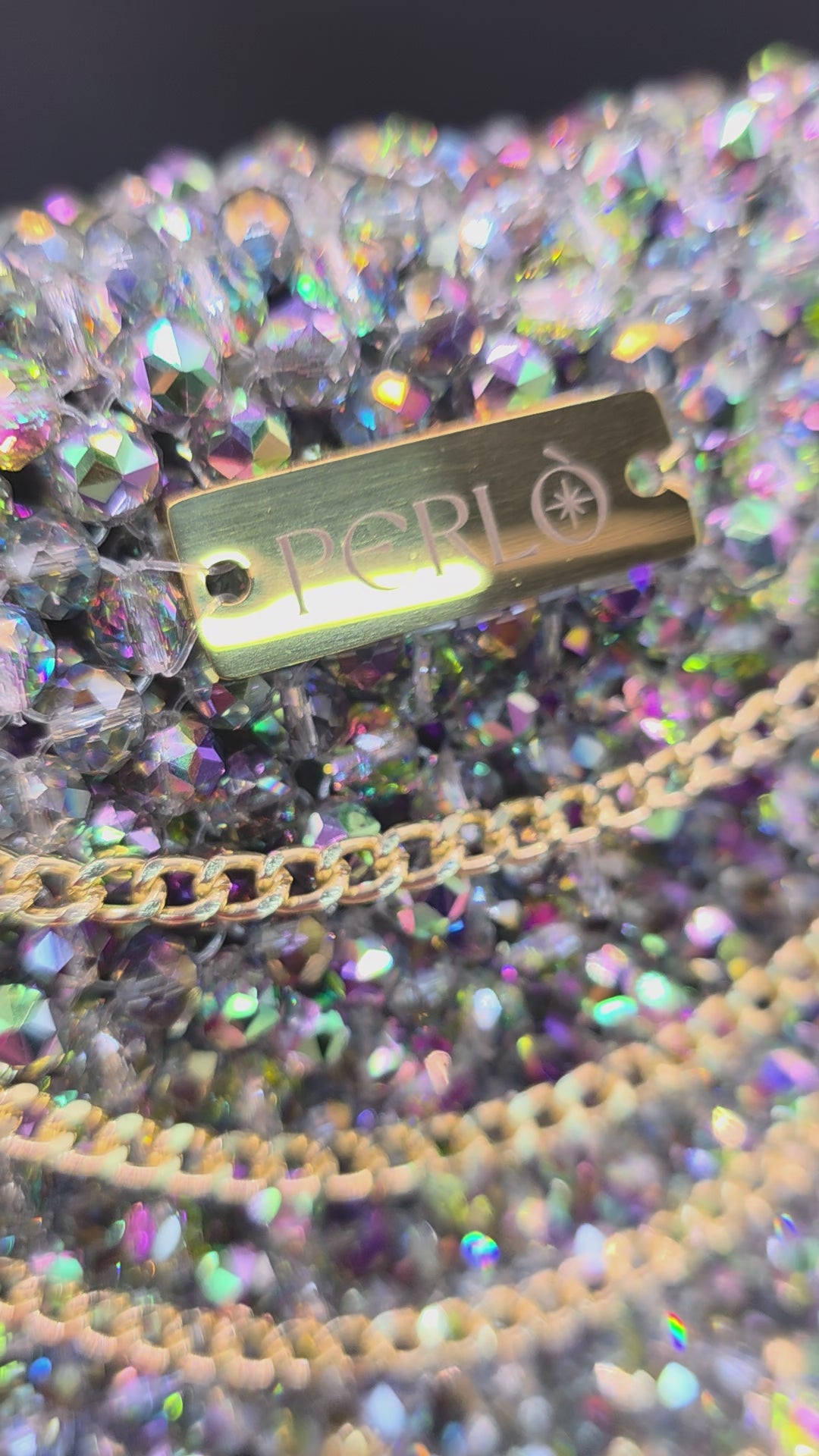 Modèle GHJULIA en perles de verre.