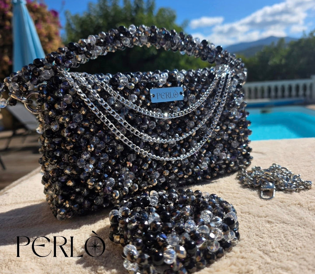 Modèle GHJULIA en perles de verre.