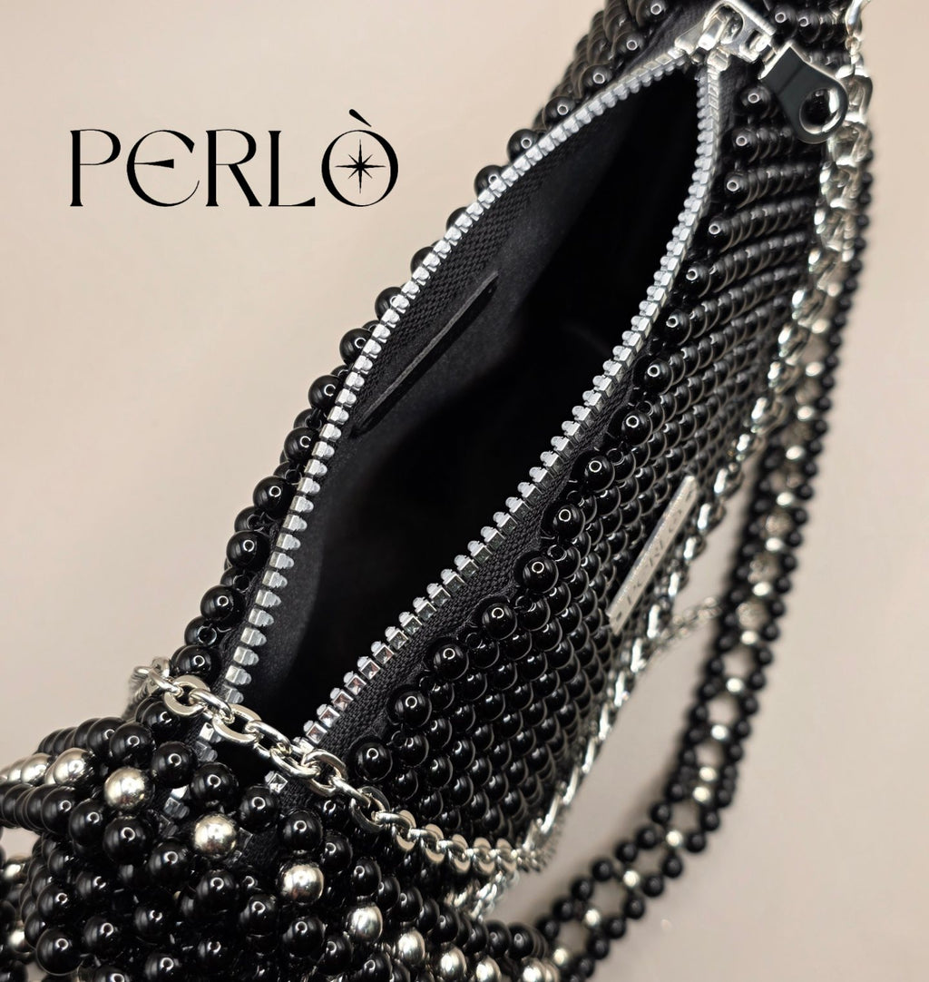 Modèle CHRISTELLE en perles acryliques.