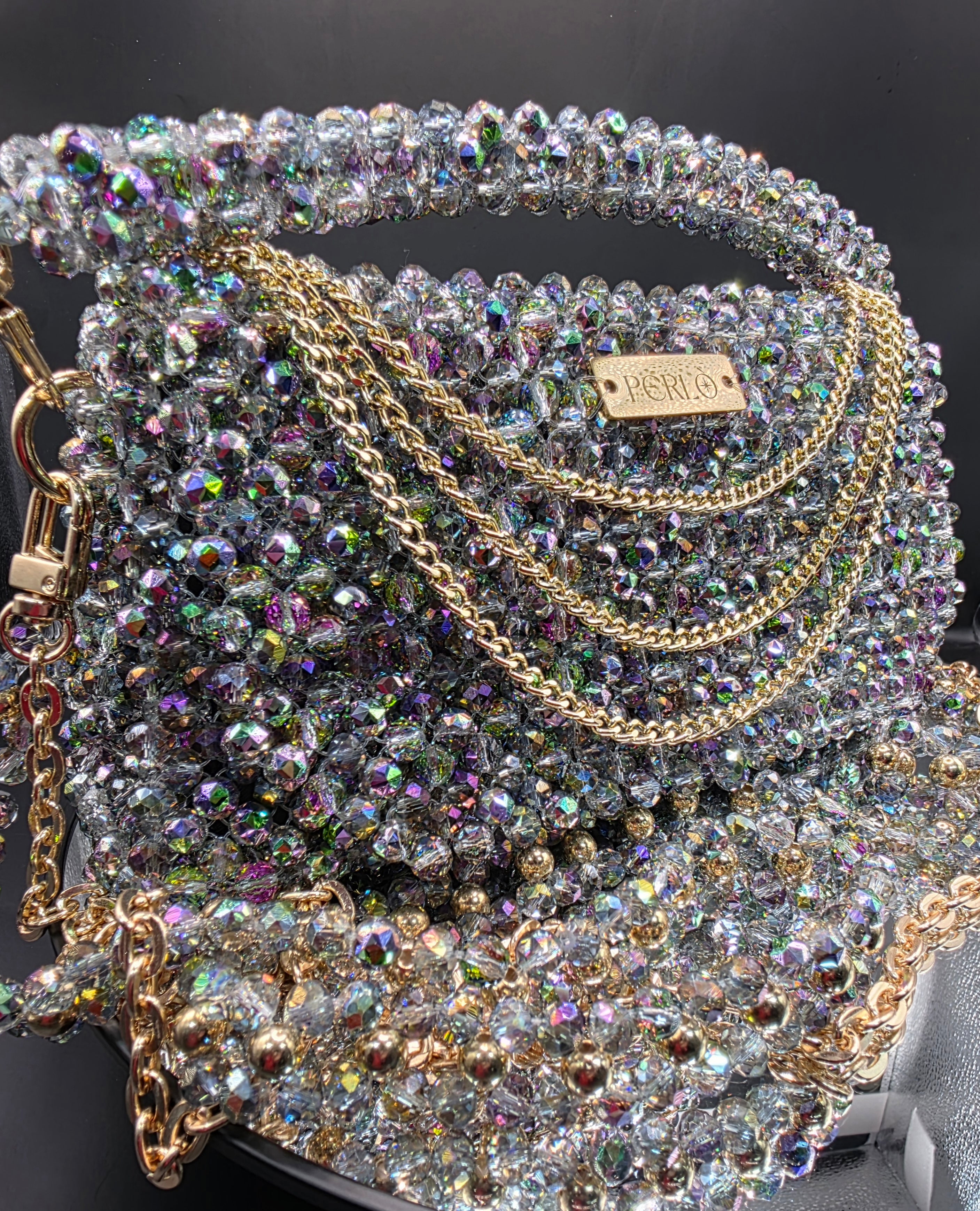 Modèle GHJULIA en perles de verre.